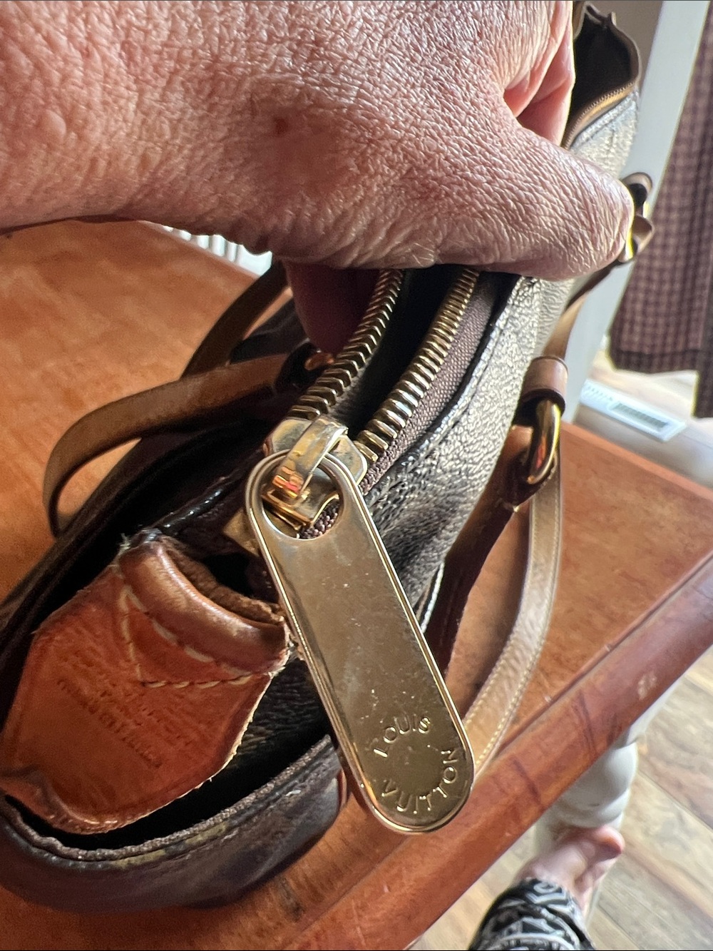Louis Vuitton Monogram Canvas Tote with Tan Leather Straps - Picture 5 of 6